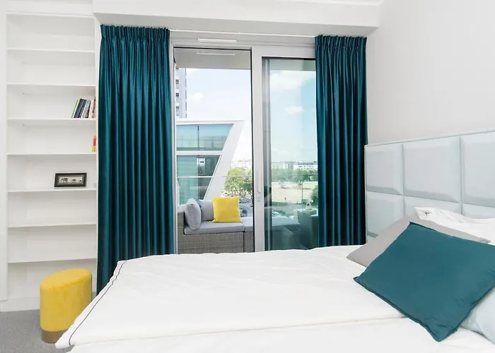 Yacht Park Rentyear Apartments