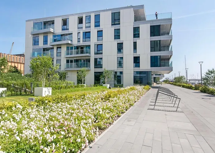Yacht Park Rentyear Apartments
